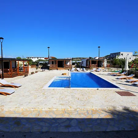 2 Bedroom Stunning In * Murter